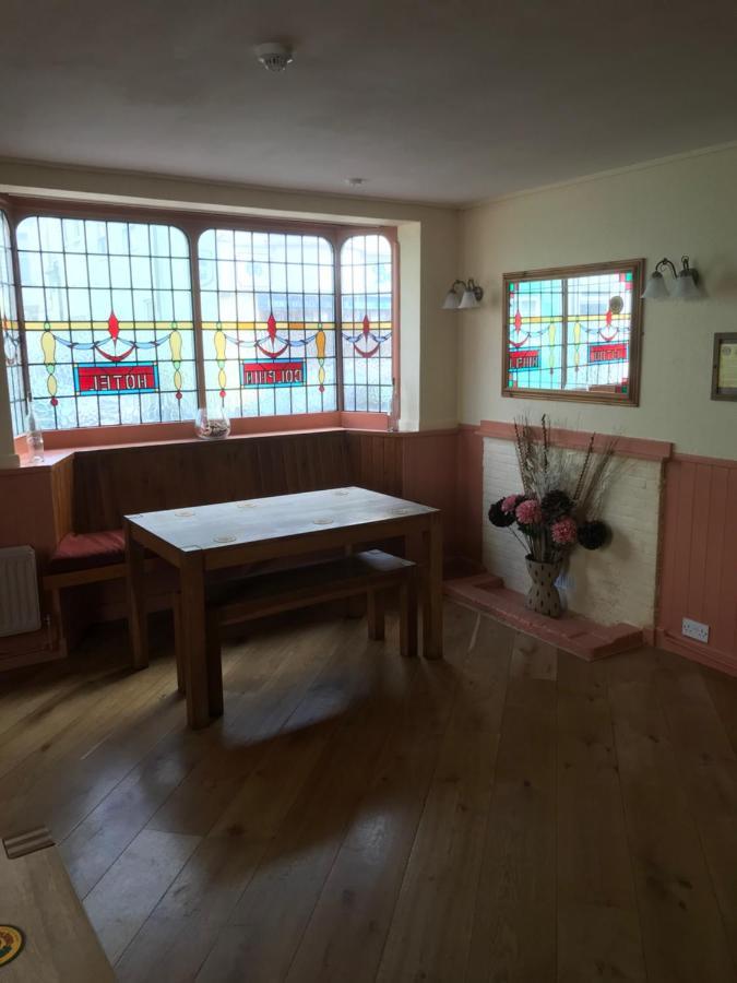 Dolphin Hotel Public House Уеймут Екстериор снимка